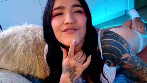 Valery Gonzales online show from May 1, 2026, 5:39 pm