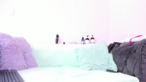 nezzukoo online show from May 13, 2026, 7:22 pm