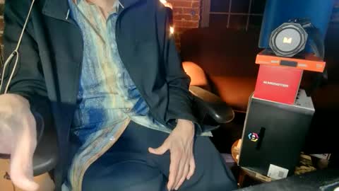 Snapshot of nfgwholoves2cum chatting on February 20, 2026, 12:40 am NFG Nice Friendly Guy Dick online show from February 20, 2026, 12:40 am