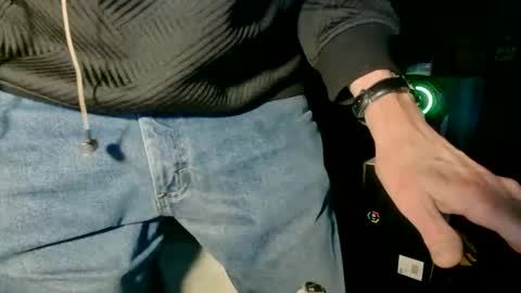 Snapshot of nfgwholoves2cum chatting on March 15, 2026, 1:55 am NFG Nice Friendly Guy Dick online show from March 15, 2026, 1:55 am