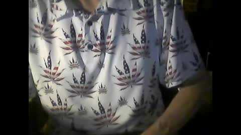 Snapshot of nfgwholoves2cum chatting on March 28, 2026, 3:17 am NFG Nice Friendly Guy Dick online show from March 28, 2026, 3:17 am