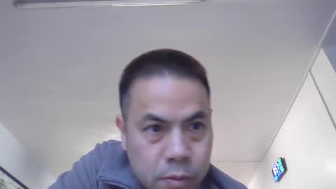 nguyen7788789 online show from January 17, 2026, 7:57 am