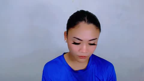 hottie nicole online show from May 4, 2026, 12:50 am