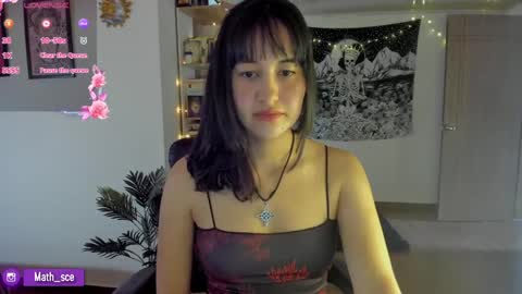 Nia online show from December 11, 2024, 8:18 pm