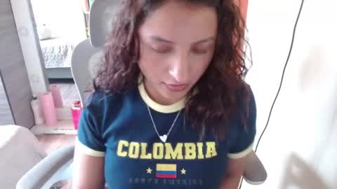 Snapshot of nia_cop chatting on August 2, 2026, 8:18 pm Dani online show from August 2, 2026, 8:18 pm