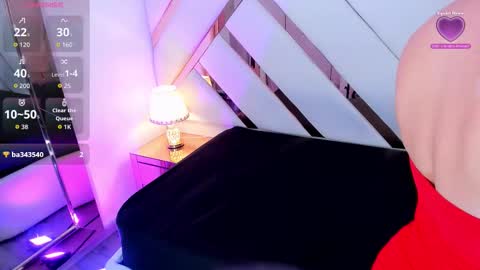 Nia online show from March 8, 2026, 3:54 am