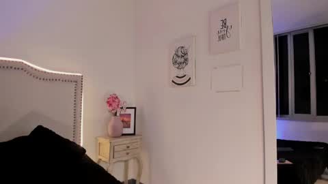 Nia Malkova online show from May 5, 2026, 9:06 am