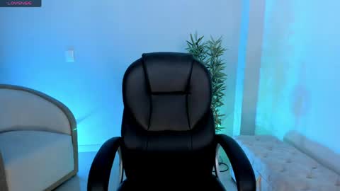 Snapshot of niabennet chatting on March 21, 2026, 12:15 am Nia online show from March 21, 2026, 12:15 am