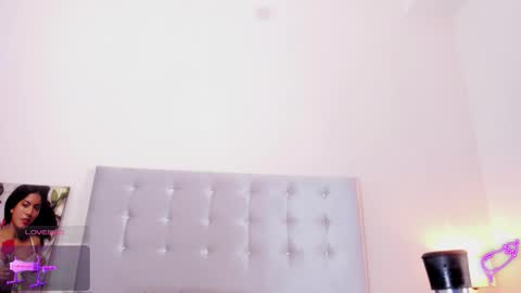 N I A online show from November 22, 2025, 11:37 pm