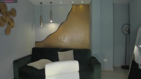 SQUIRTER DOLL    online show from October 11, 2025, 5:55 pm