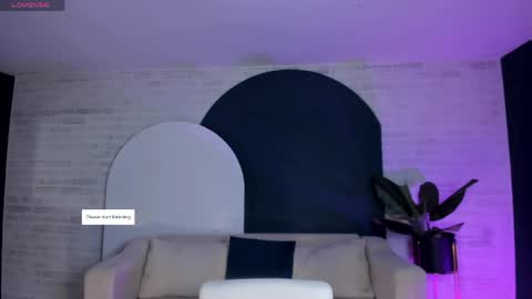 SQUIRTER DOLL    online show from May 10, 2026, 11:32 pm