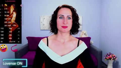 Snapshot of niasmithh chatting on October 2, 2025, 12:23 pm niasmithh online show from October 2, 2025, 12:23 pm