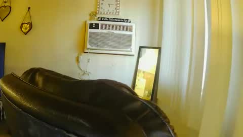 Snapshot of niccibaby chatting on October 29, 2025, 10:11 pm Nicci babyyy online show from October 29, 2025, 10:11 pm