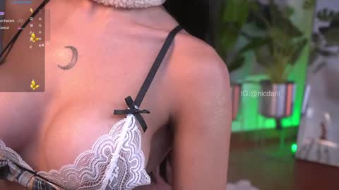 Dani 3 online show from December 26, 2024, 9:26 pm