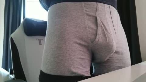 Snapshot of nice_dicknballs chatting on May 11, 2026, 6:49 pm nice_dicknballs online show from May 11, 2026, 6:49 pm