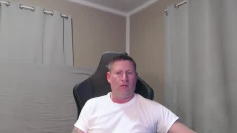 Snapshot of nice_juicy_cock chatting on March 26, 2026, 1:01 am nice_juicy_cock online show from March 26, 2026, 1:01 am