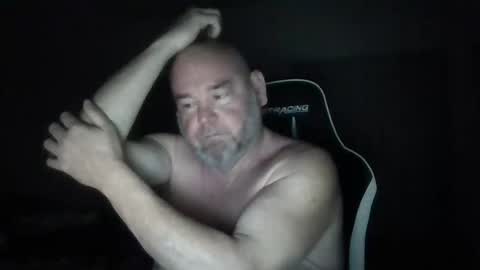 Snapshot of niceandslow4200 chatting on June 3, 2026, 8:17 am niceandslow online show from June 3, 2026, 8:17 am