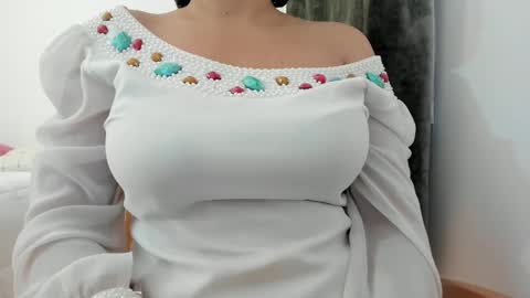 Snapshot of nicebrown chatting on March 6, 2025, 1:35 pm Sfora online show from March 6, 2025, 1:35 pm