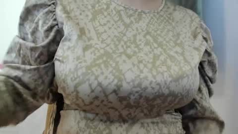 Snapshot of nicebrown chatting on March 7, 2025, 1:51 pm Sfora online show from March 7, 2025, 1:51 pm