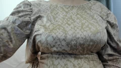 Snapshot of nicebrown chatting on March 8, 2025, 5:11 pm Sfora online show from March 8, 2025, 5:11 pm