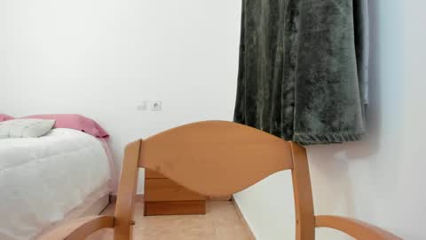 Snapshot of nicebrown chatting on March 8, 2025, 8:14 pm Sfora online show from March 8, 2025, 8:14 pm