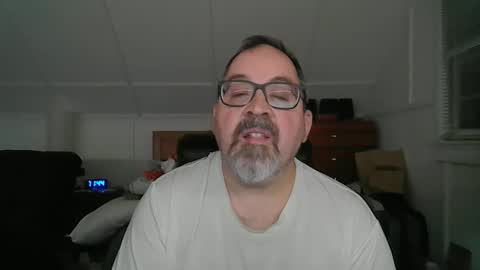 Snapshot of niceguy7208 chatting on April 28, 2026, 3:44 am niceguy7208 online show from April 28, 2026, 3:44 am
