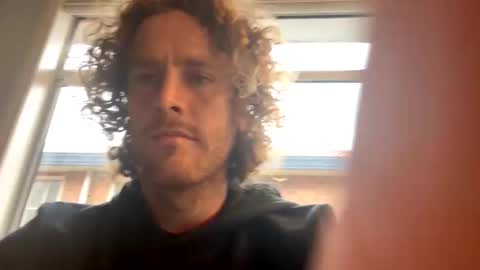 nicholas1988888888 online show from February 24, 2025, 7:41 pm
