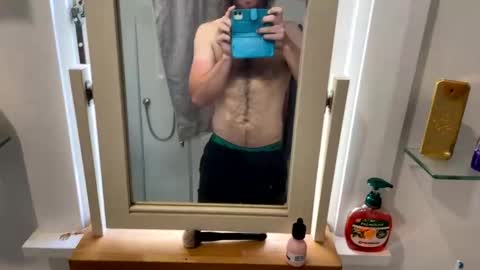 nicholas1988888888 online show from March 9, 2025, 8:10 pm