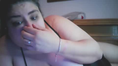 Nicholle online show from January 16, 2025, 1:16 am