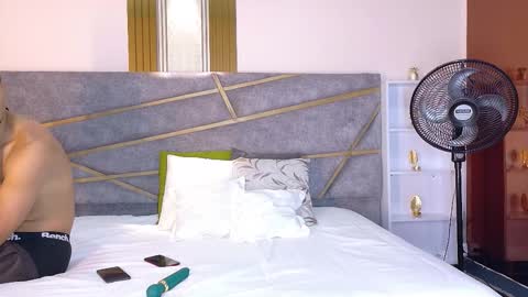 Snapshot of nick_and_amber chatting on December 22, 2025, 7:00 pm Nick Amber online show from December 22, 2025, 7:00 pm