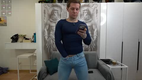 nick_howlenxx online show from May 7, 2026, 4:45 pm