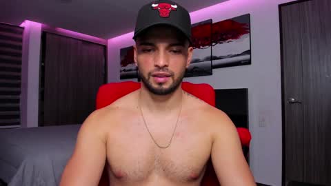 Snapshot of nick_klaus chatting on February 4, 2025, 12:29 am Nick Klaus online show from February 4, 2025, 12:29 am