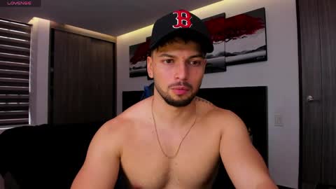 Snapshot of nick_klaus chatting on April 11, 2026, 10:36 pm Nick Klaus online show from April 11, 2026, 10:36 pm