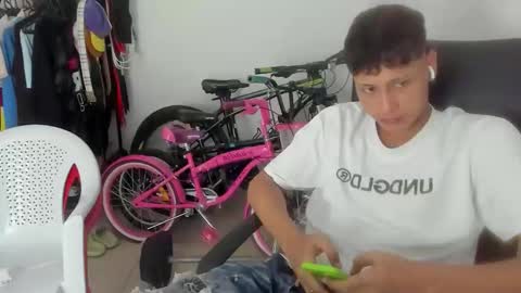 nick_master2 online show from May 3, 2026, 6:19 am