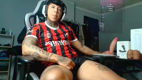 Snapshot of nickhot0609 chatting on September 24, 2025, 2:37 am Nickhot0609 online show from September 24, 2025, 2:37 am