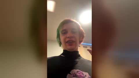 Snapshot of nickie42082 chatting on March 30, 2026, 2:12 am nickie42082 online show from March 30, 2026, 2:12 am