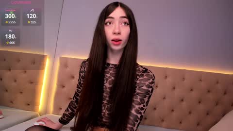 Nickie online show from December 19, 2024, 7:40 am