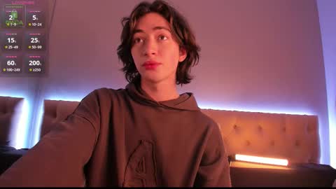 Nickie online show from September 14, 2025, 4:55 am