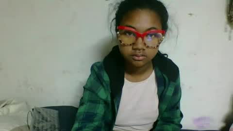 nickiqqyuu online show from July 15, 2026, 12:16 am