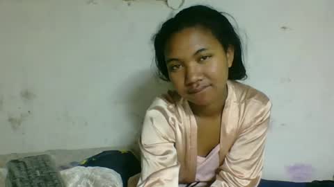 nickiqqyuu online show from July 17, 2026, 1:01 am