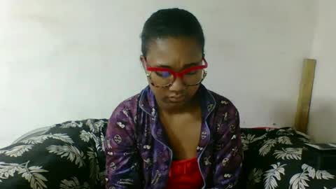 nickiqqyuu online show from July 24, 2026, 12:36 pm