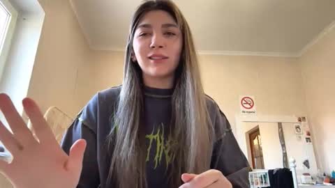 Anna online show from March 12, 2026, 12:33 pm