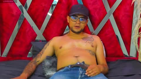 nickk_jonson online show from April 16, 2026, 1:12 pm