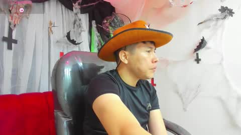 Snapshot of nickk_wolff chatting on October 23, 2025, 6:34 am Nickk Wolff online show from October 23, 2025, 6:34 am