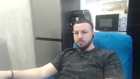 Julian online show from February 26, 2026, 10:42 pm