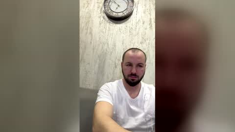 Julian online show from March 3, 2026, 12:06 am