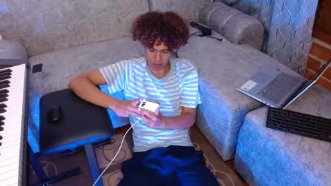 Nickolas Muoz online show from January 16, 2025, 3:56 am