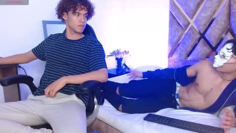 Nickolas Muoz online show from March 9, 2025, 4:11 pm