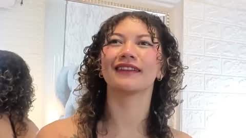 Snapshot of nickollsaenz chatting on June 10, 2026, 4:01 am nickollsaenz online show from June 10, 2026, 4:01 am