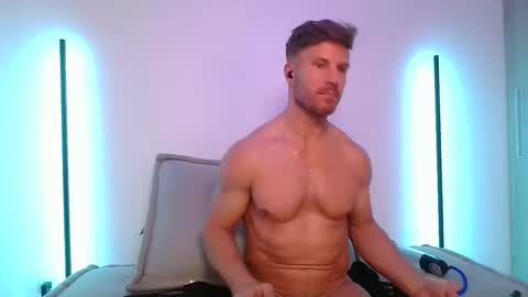 Snapshot of nickriverzxo chatting on February 5, 2026, 5:45 am nickriverzxo online show from February 5, 2026, 5:45 am